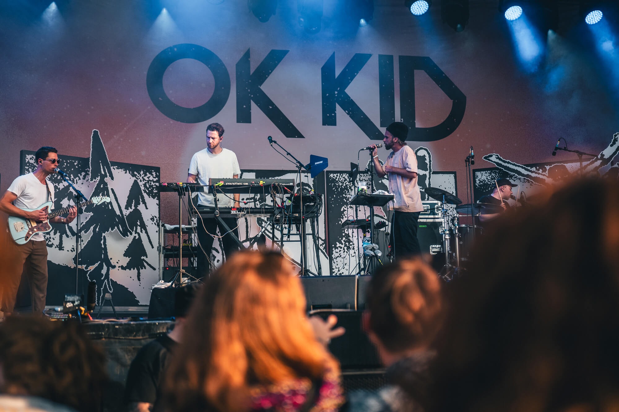 Backdrop für die Band OK Kid